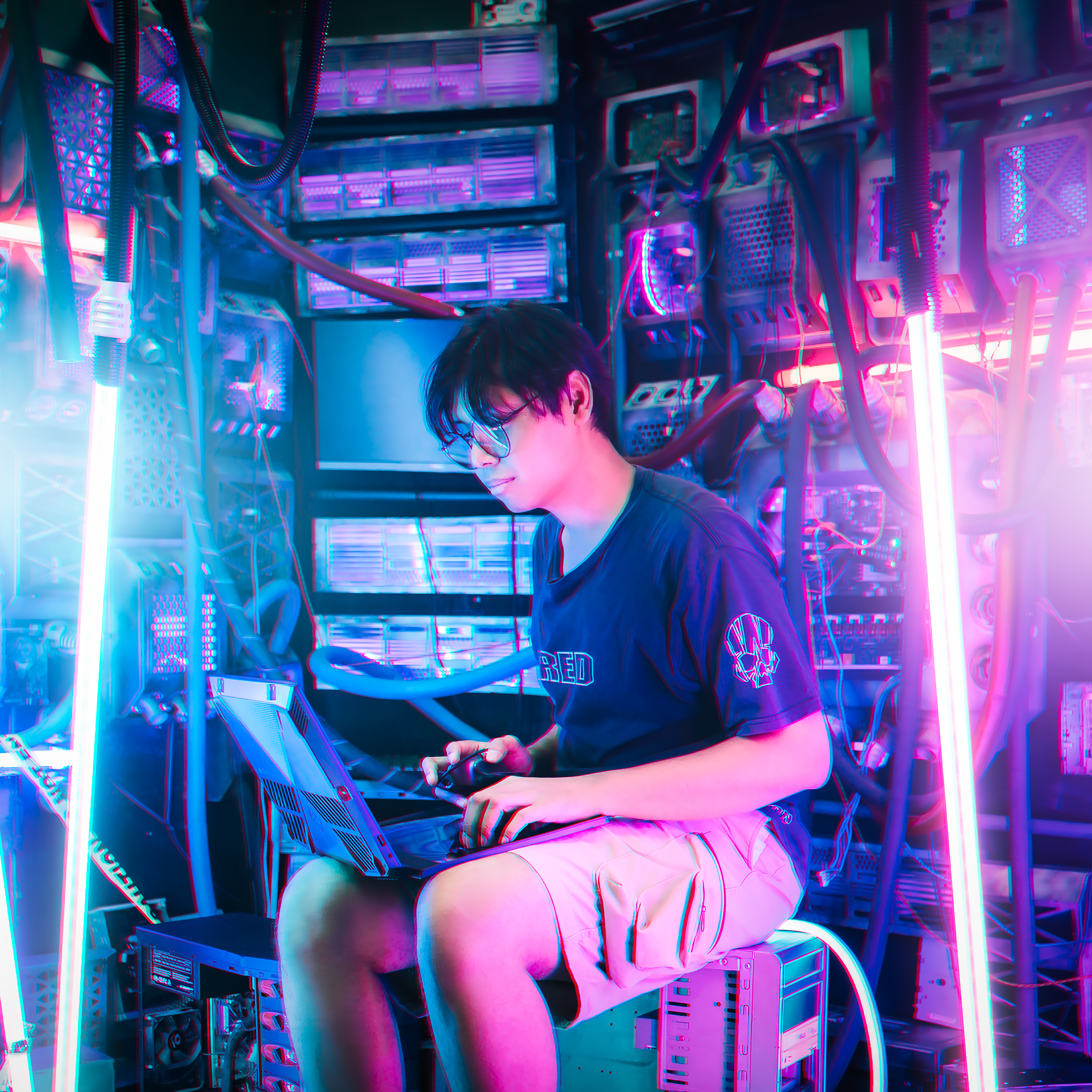 Meen The Fox - Photographer